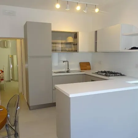 Nuovissimo Comodo Per Famiglie *